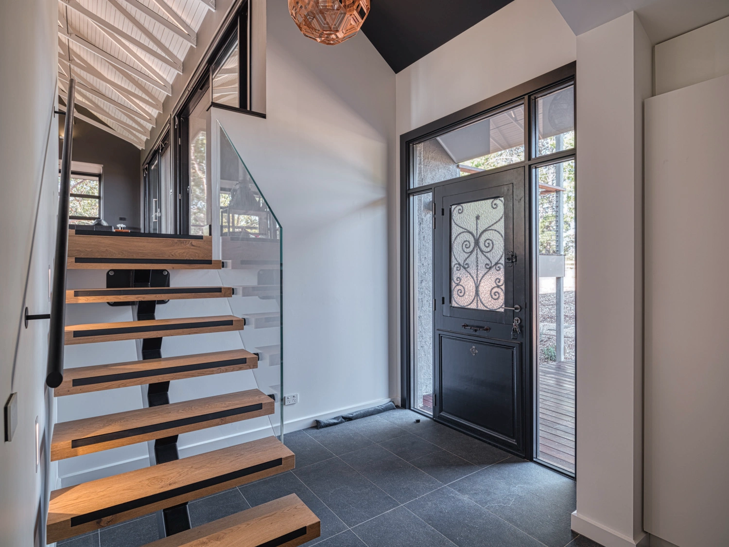 Home Interior and Exterior Painting by MPE Painting (12)